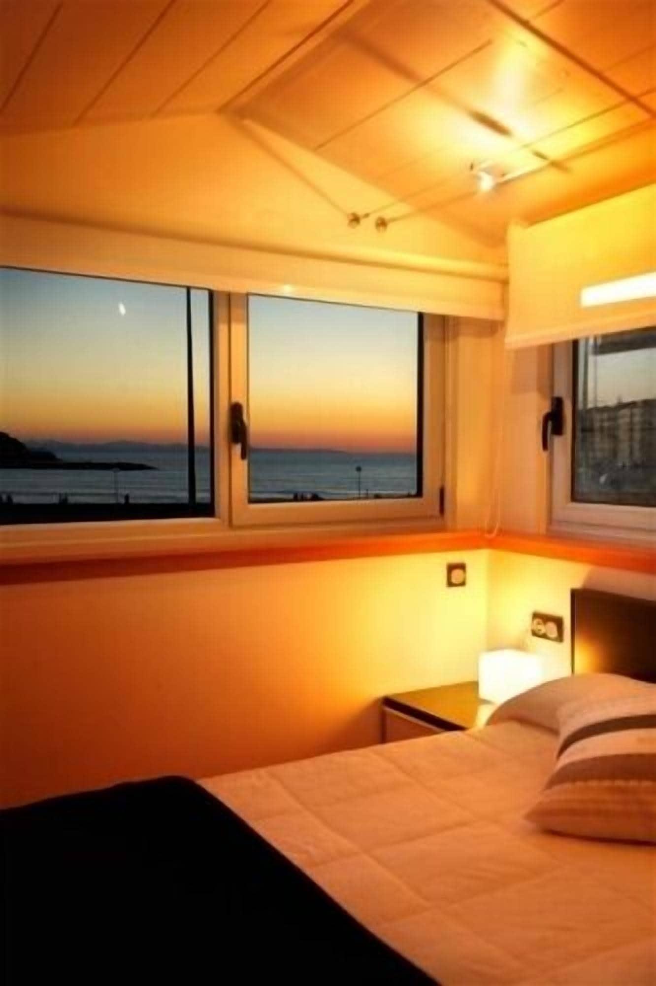 Hotel Punta Monpas San Sebastian Exterior photo